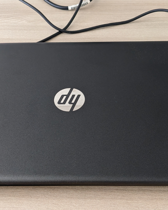 HP Pavilion 15" i7-7500U 8GB 2TB HDD FullHD