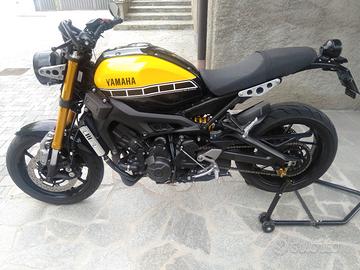 Yamaha XSR900  "ANNIVERSARY"