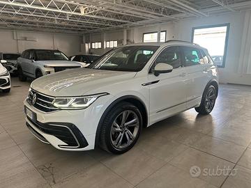 Volkswagen Tiguan 2.0 TDI 150 CV SCR DSG R-Line