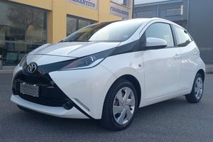 Toyota Aygo Benzina cc. 1.000 Mod. X-Play 5 Porte 