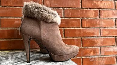 Tronchetti in camoscio colore grigio tortora n. 37