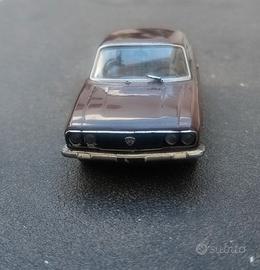 Modellini auto Lancia 2000 Coupe' 1971 Starline 