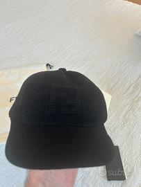 Cappello Fendi