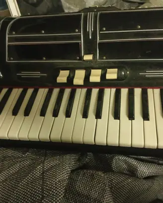 fisarmonica d'epoca 1955