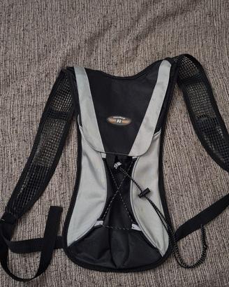 Zaino tecnico sportivo leggero bici / trekking