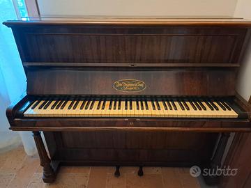 pianoforte verticale inglese