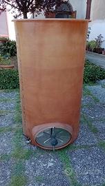 Tino vetroresina 700L