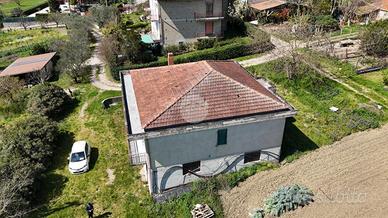 VILLA SINGOLA A MONTESARCHIO
