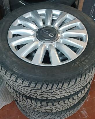 cerchi ni lega e gomme per 500l