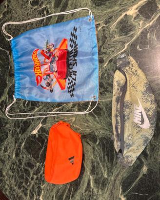 2 marsupi + sacca hotwheels in omaggio