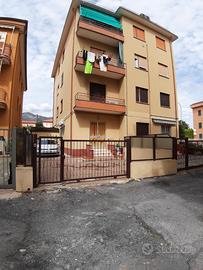 App.to Loano Via Rossini 500 mt mare 2 posti auto