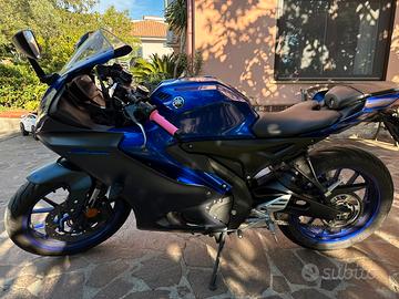 Yamaha r125 blu