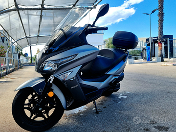 Kymco X-town 300 completo di bauletto e passaggio