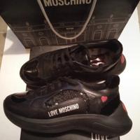 Scarpe Moschino taglia 39