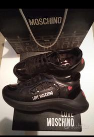 Scarpe Moschino taglia 39