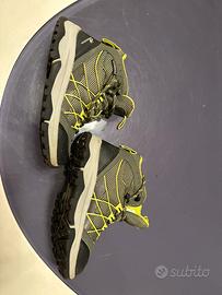 Scarponcini Trekking bimbo taglia 28