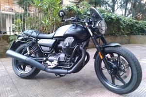 Moto Guzzi V7 IV stone Centenario