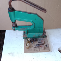 PRESSA VINTAGE PERFETTAMENTE FUNZIONANTE CON ACCES