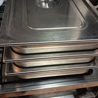 Lotto di teglie e ciotole acciaio