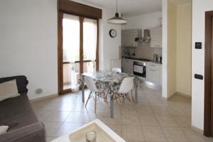 Bilocale con posto auto e cantina - Merate