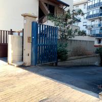 Ampio Magazzino Carrabile zona Rapisardi/Menza