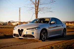 Alfa Giulia *motore e dpf nuovi*