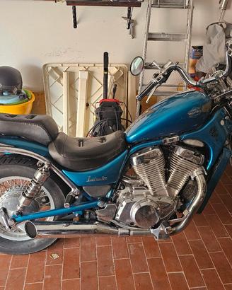 suzuki intruder 600