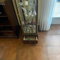 Vetrinetta a Colonna con Marmo e Oro