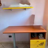 Scrivania bimba con 3 casetti + 2 mensole