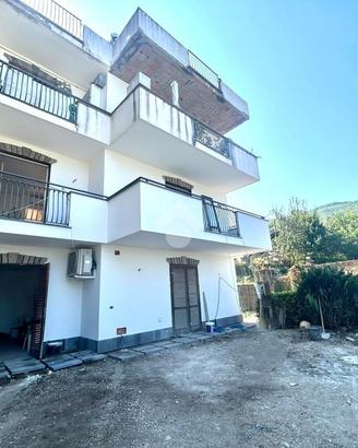 2 LOCALI A SORRENTO