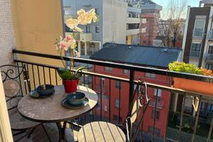 TRILOCALE RISTRUTT. MILANO  con doppi servizi-