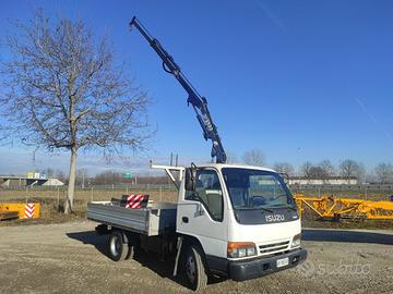 Isuzu npr35 gru rf2500/2+cassone fisso 3,2 metri