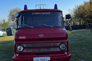 Camion dei pompieri Opel Blizt anni '70