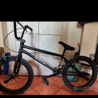 BMX nera