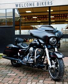 Harley-davidson FLHX Street Glide 103