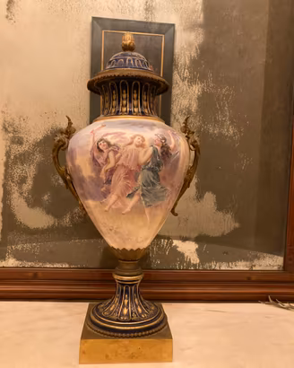 Vaso grancese porcellana Liberty firmato