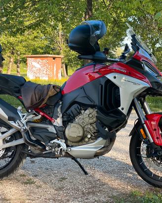 Ducti Multistrada V4S