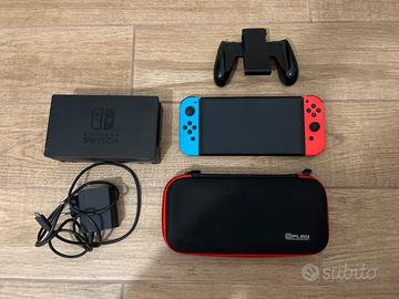 Nintendo Switch OLED + MicroSD 256GB + Custodia