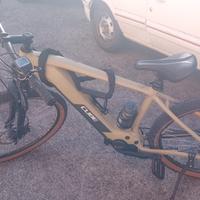 Bici elettrica cube
