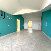 3 LOCALI A SAN GIOVANNI ROTONDO