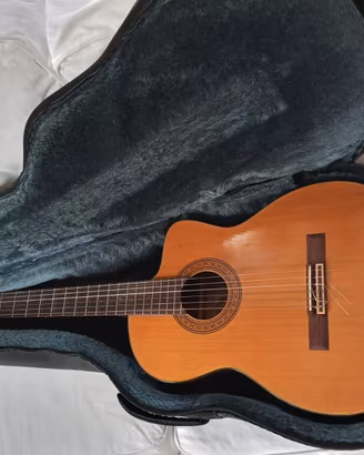 Takamine CP132SC – chitarra classica elettrificata