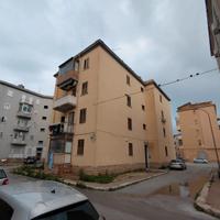 Trivani interamente ristrutturato in Via M.Amari