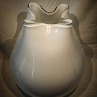 Vaso in  vetro bianco latte
