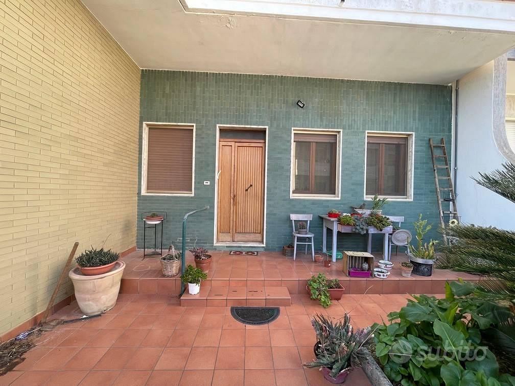 Villa di 154 m² con 4 locali a Calimera - Vista 2