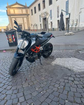 Ktm duke 125 my22 abs