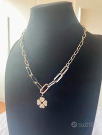 collana con ciondolo quadrifoglio 