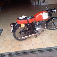 Moto d'epoca MV Agusta