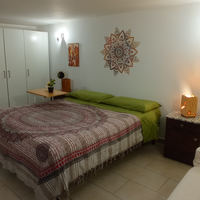 Accogliente camera con bagno