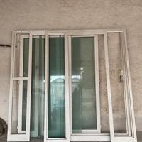 Porte e Vetrine per Negozio