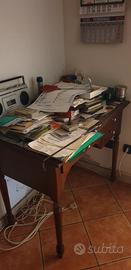 Scrivania - scrittoio